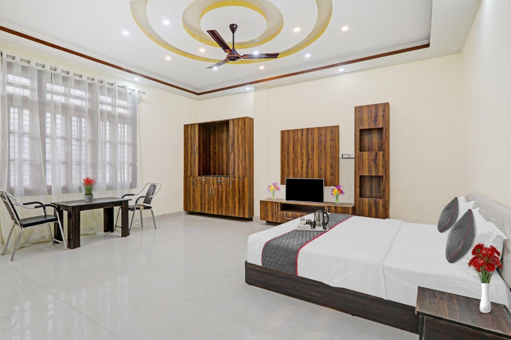 Townhouse Relax Inn Chinhat Exteriér fotografie