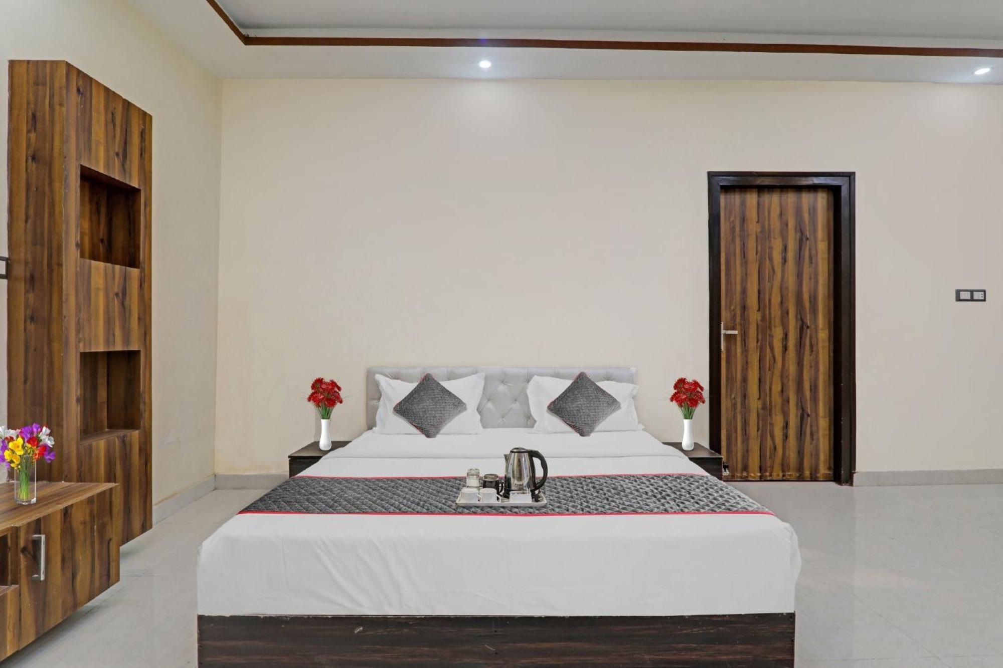 Townhouse Relax Inn Chinhat Exteriér fotografie