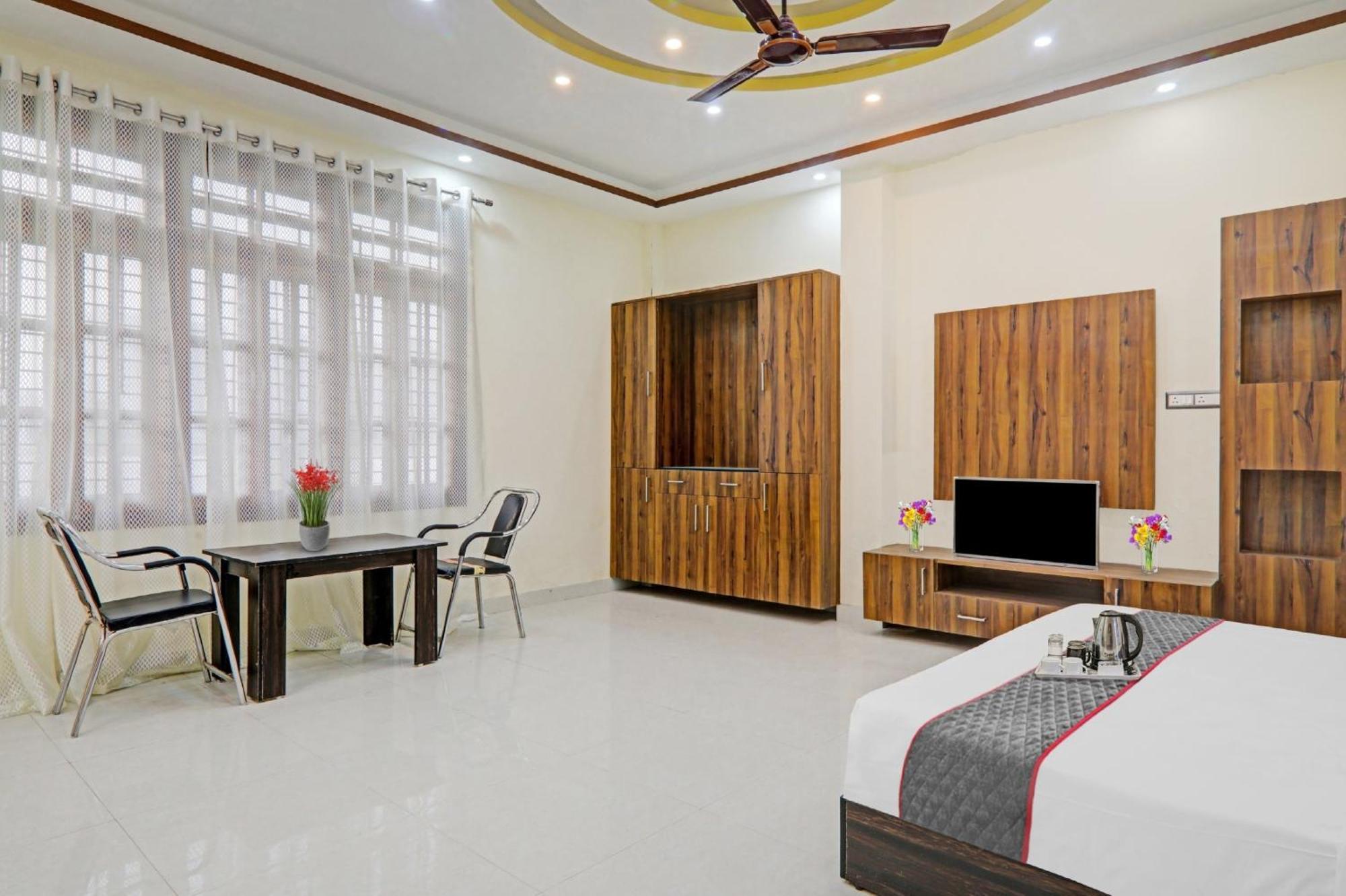 Townhouse Relax Inn Chinhat Exteriér fotografie